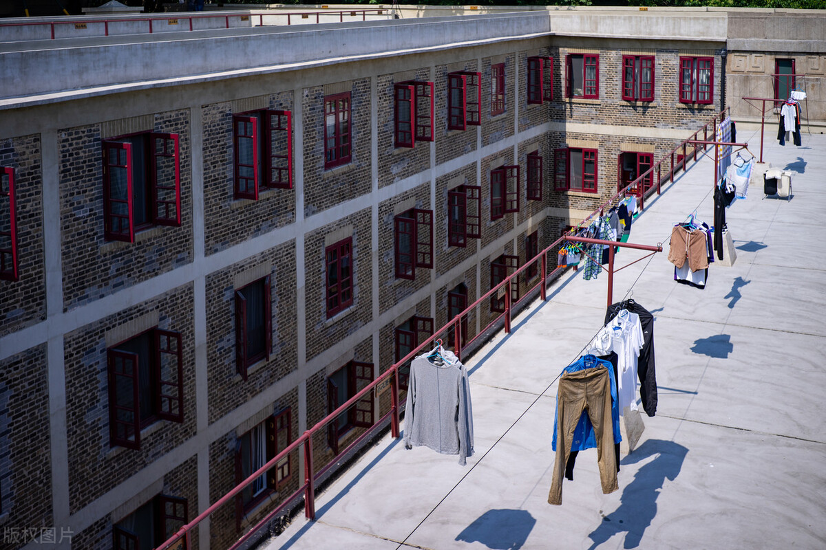 为什么大学宿舍晚上要断电断网？学姐：其中深藏了学校的良苦用心