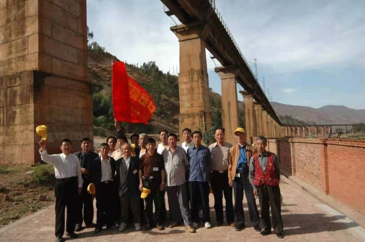 “高桥帝国”与成昆铁路空心桥墩 作者 铁一师 洪承惠