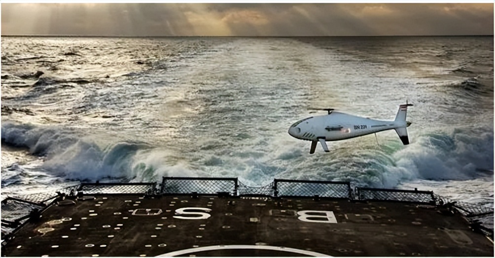 战场广泛应用人工智能，战争形态逐渐演变，四要点阐述智能化战争