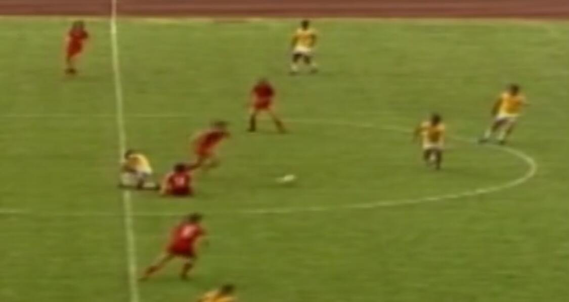 足球上一次参加世界杯的球队（除了八冠和五亚之外，还有哪些球队打进了世界杯的四强？）