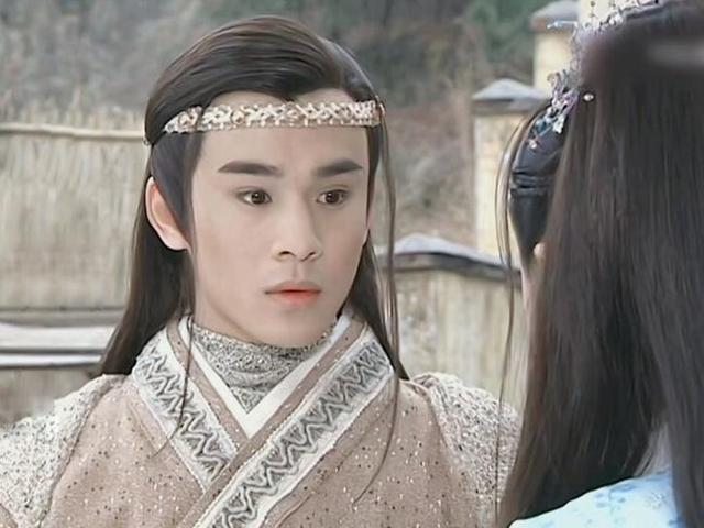 抹额造型别乱用，有人冷峻洒脱，有人呆萌可爱，关键还得脸型扛