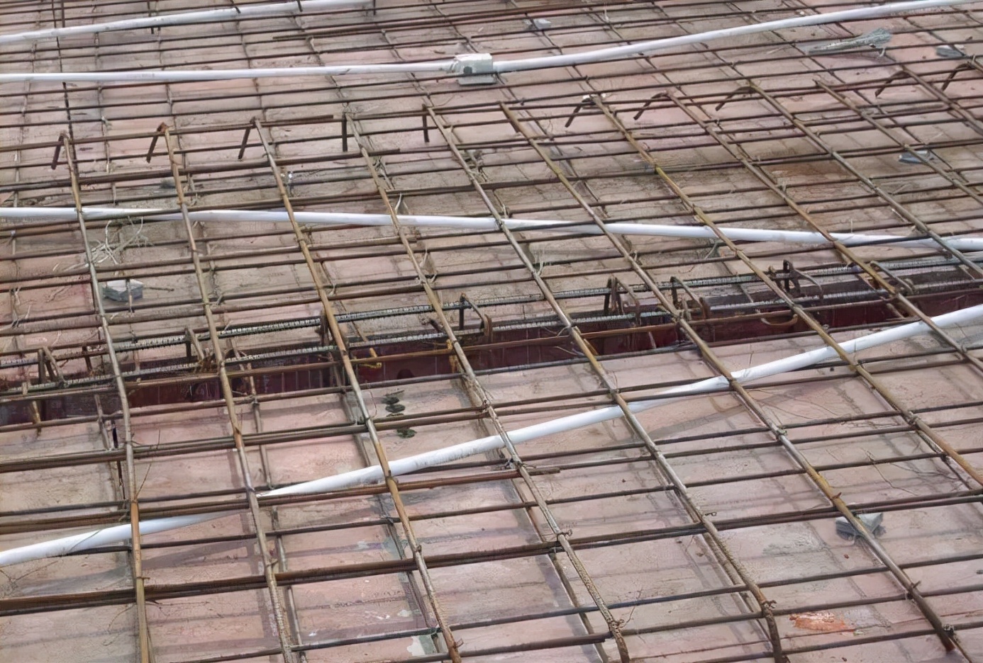 14项钢筋工程质量通病防治及合格标准，重量级好文！值得学习