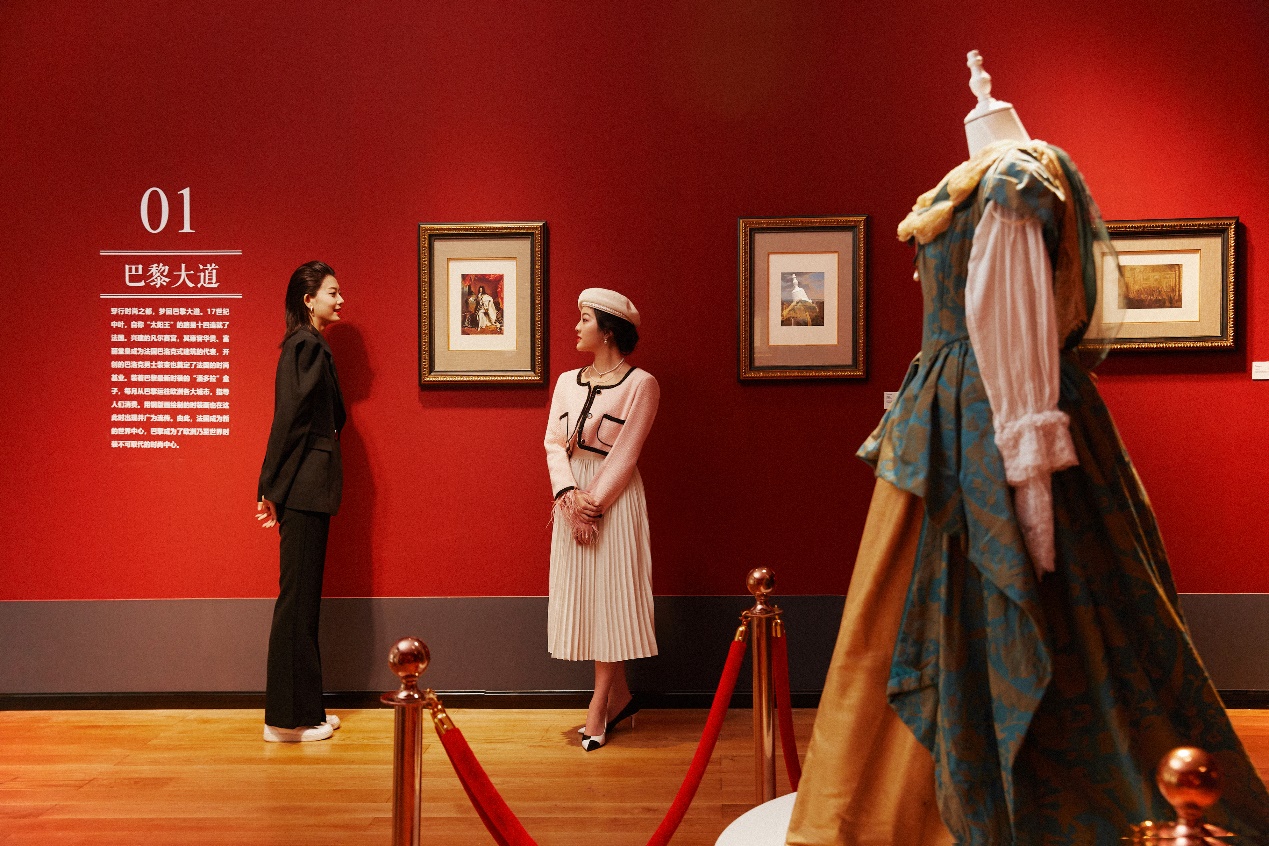 百年珍藏版画演绎法式时尚史，长沙IFS邀您共赴绮华春宴