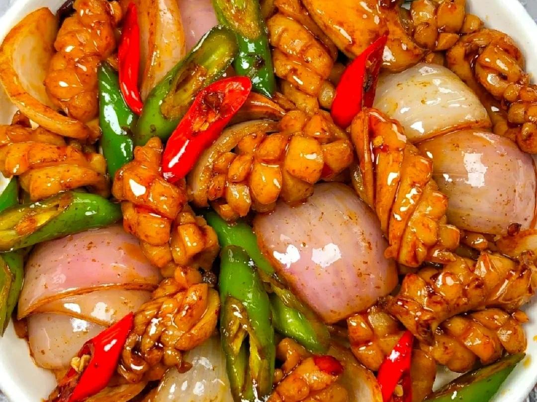 聚餐吃什么（周末聚餐怎么吃？建議八道家宴菜別錯過，顏值靚麗味道佳老少皆宜）