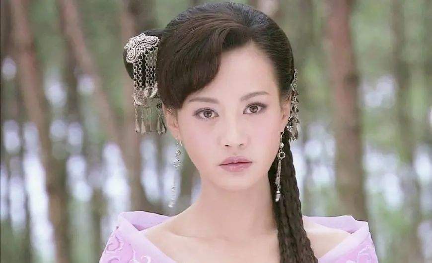 8位过气女明星窘况：卑微求工作，变脸被群嘲，徒留尴尬与心酸