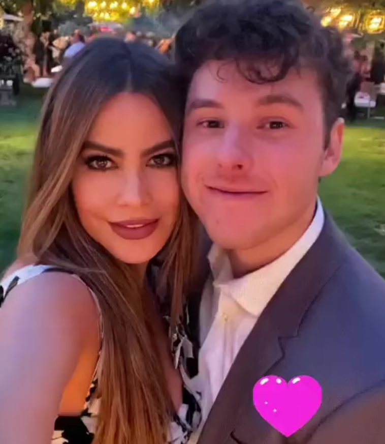 英格兰幸福时代来临（好莱坞美女大婚！曾换两次肾、透析暴瘦，如今被祝福：一定要幸福）