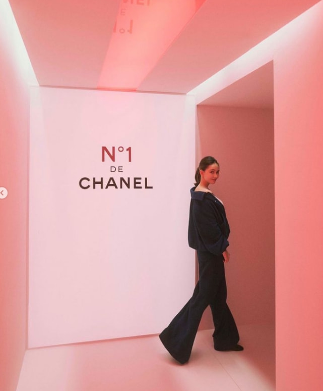 昆凌挺孕肚练拳击，周杰伦化身爱妻私人陪练，夫妻俩情人节好甜