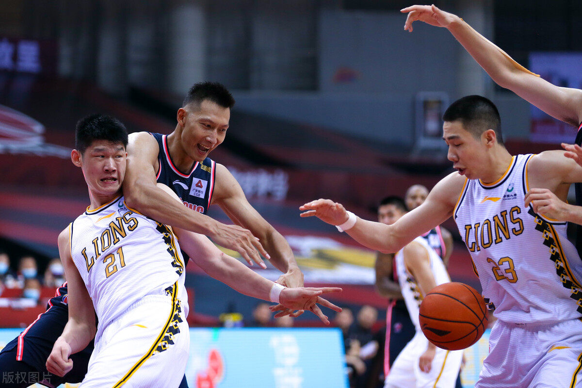 cba哪些球队打过nba球队(郭士强征服球迷，广东无缘奖项，胡金秋MVP，吉林最文明的球队)