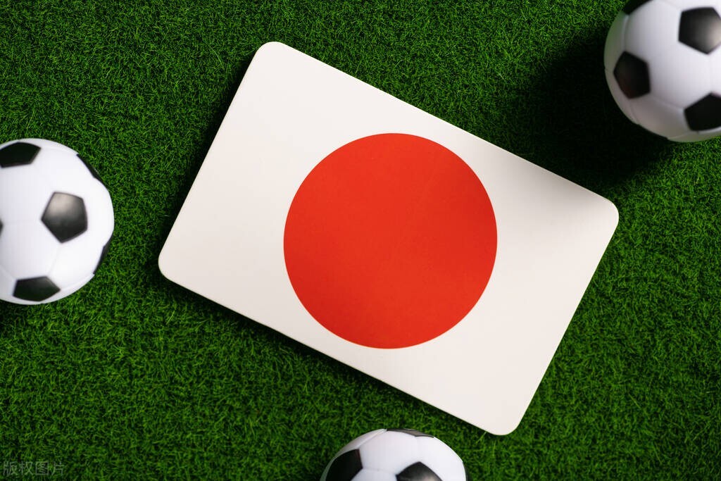踢过世界杯的亚洲足球（世界杯亚洲球队很惊艳，沙特胜阿根廷，日本胜德国，韩国平乌拉圭）