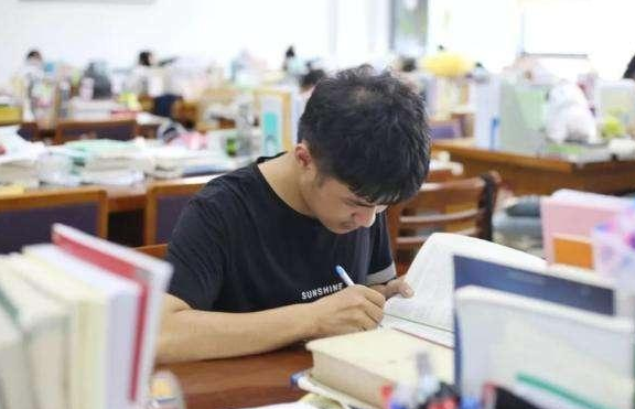 15所高校实行“本研一体化”，本硕连续无缝对接，清华大学在内