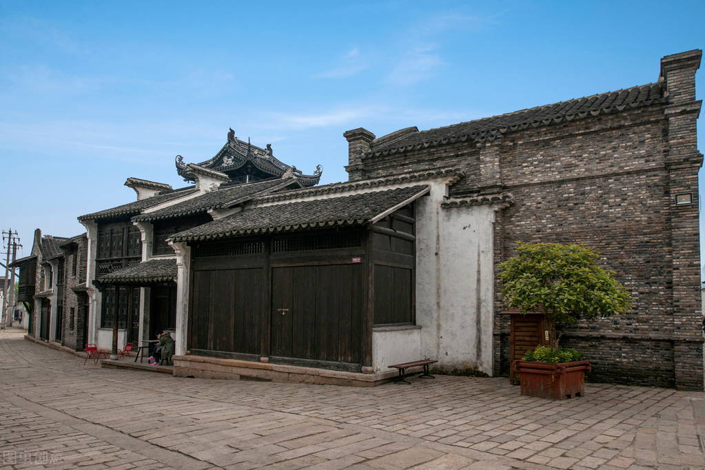 过本科线就能报的4所本科大学，刚升本不久，适合保证本科学历