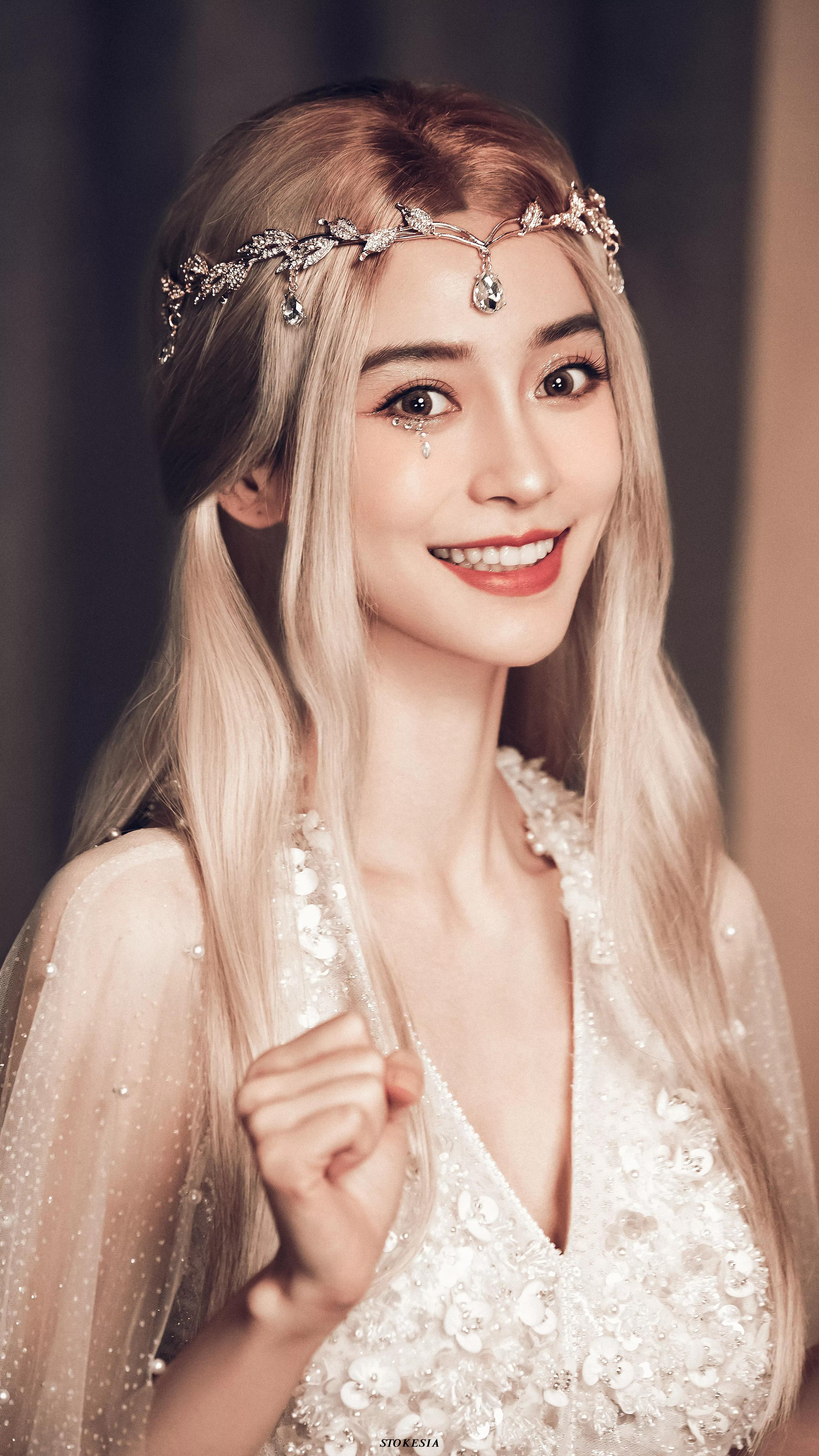 明星壁纸－Angela baby