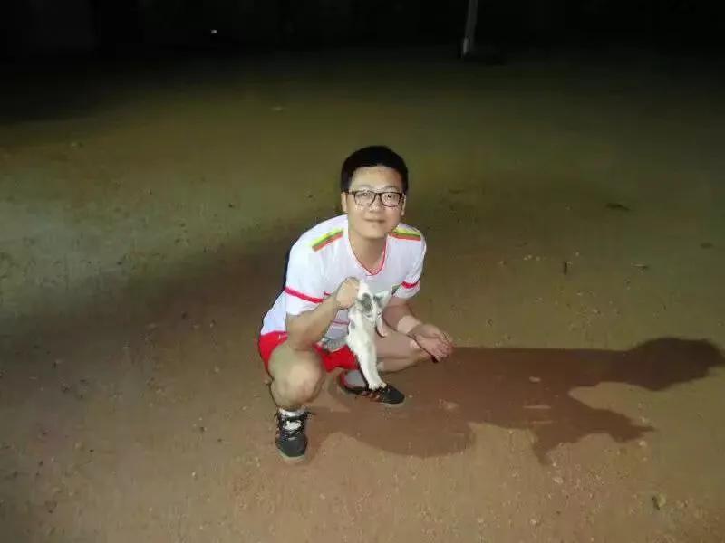 碎钉足球鞋适合跑步吗（我的慢跑生活）