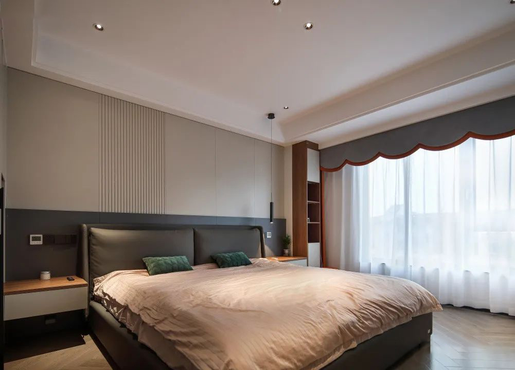实景鉴赏｜140m²现代简约，简而不繁、光与生活