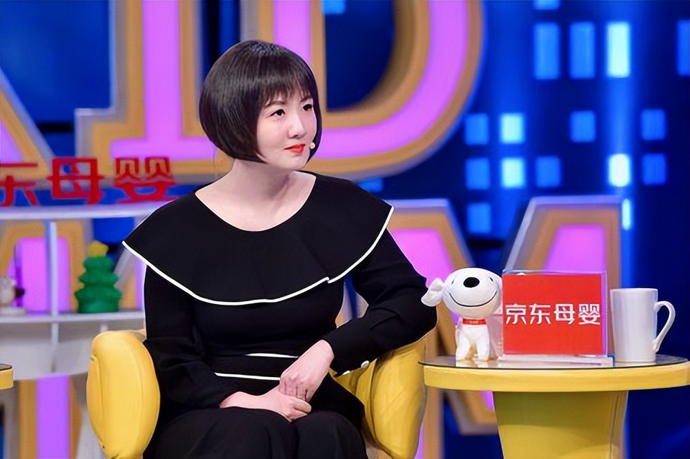 玻璃美人蒋小涵嫁圈外老公36岁大龄生子爱情事业双丰收