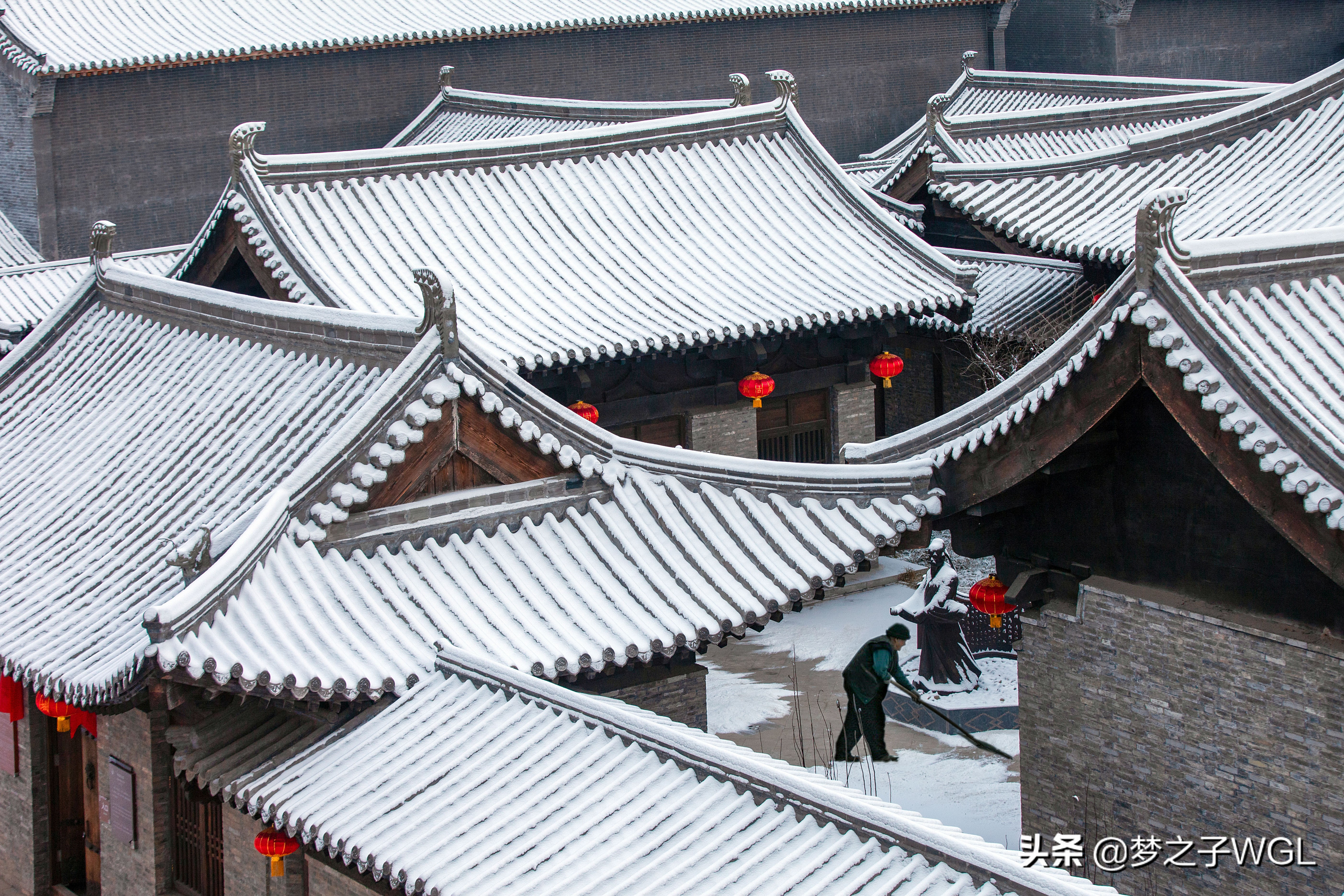 赏一场飘雪，念一座古城