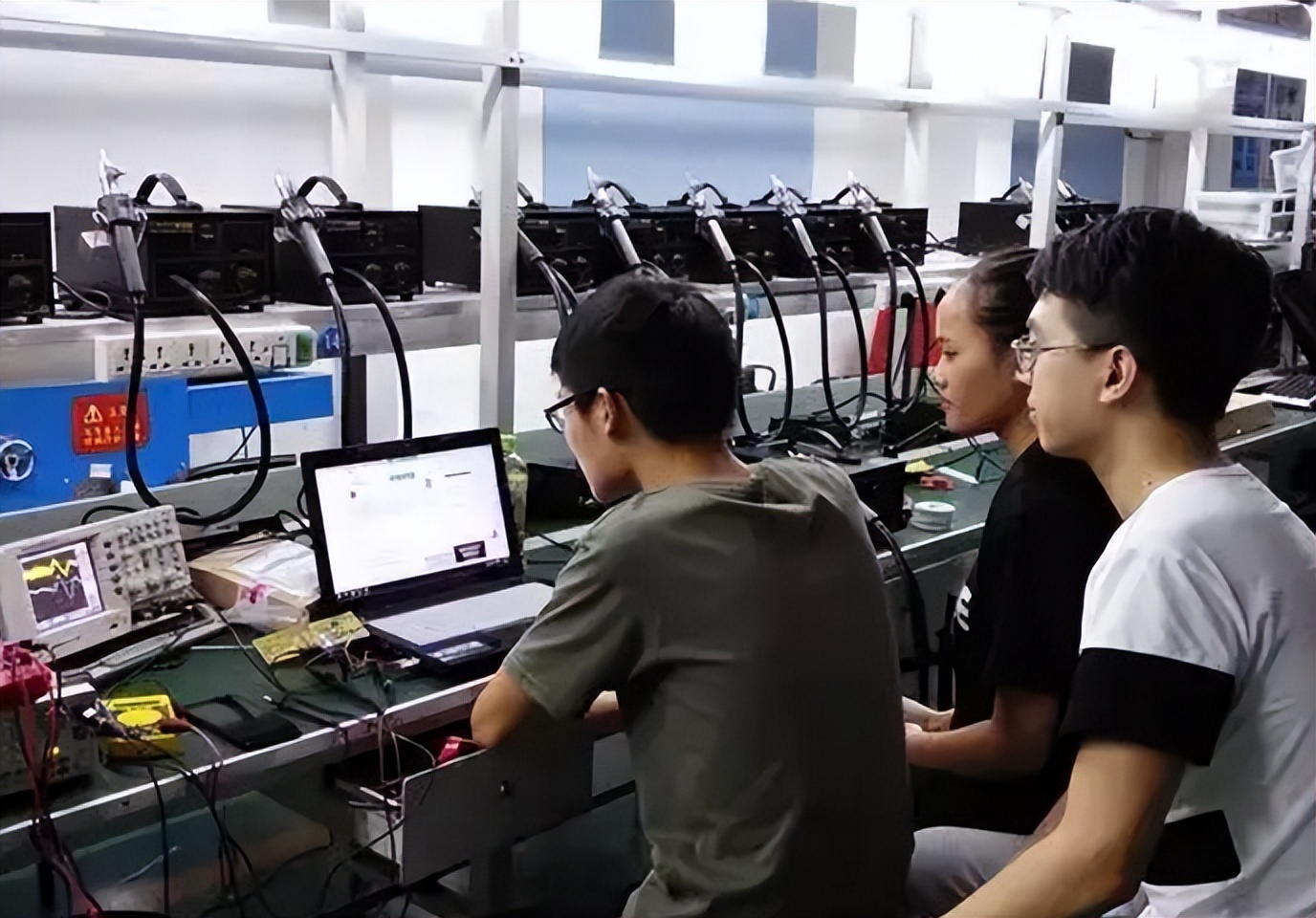 大学中10大“高薪”专业，考上后不用愁就业，有你的专业吗？