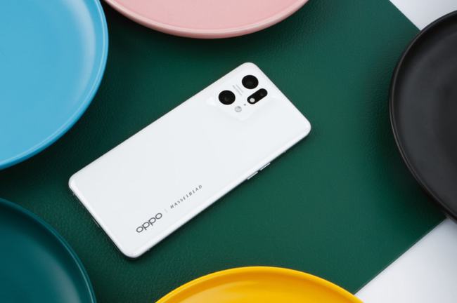 再攀顶峰 不止“一机双芯”——OPPO Find X5系列为未来影像定格局
