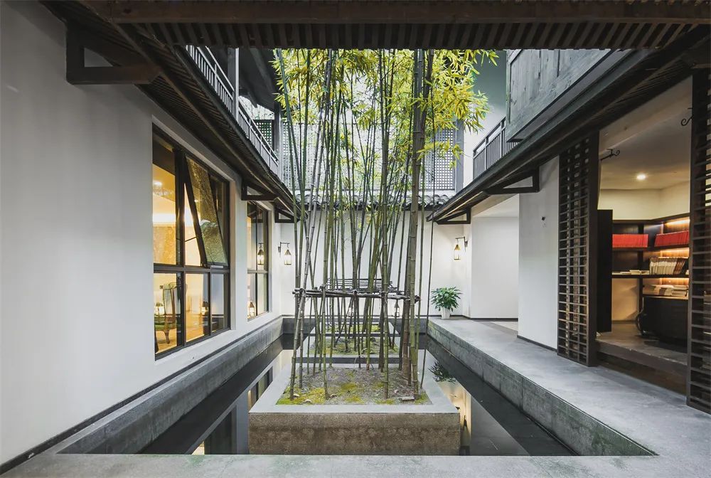 自建房廚房樓上做什么好？構(gòu)造柱澆筑方法是什么？