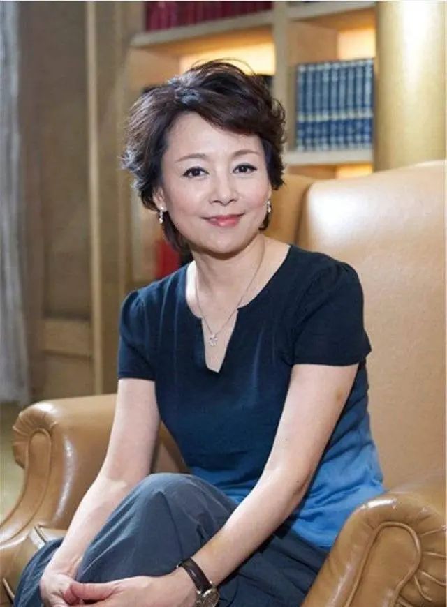 “离婚后至今单身”的15位女星，各有各的心酸，有人差点自杀