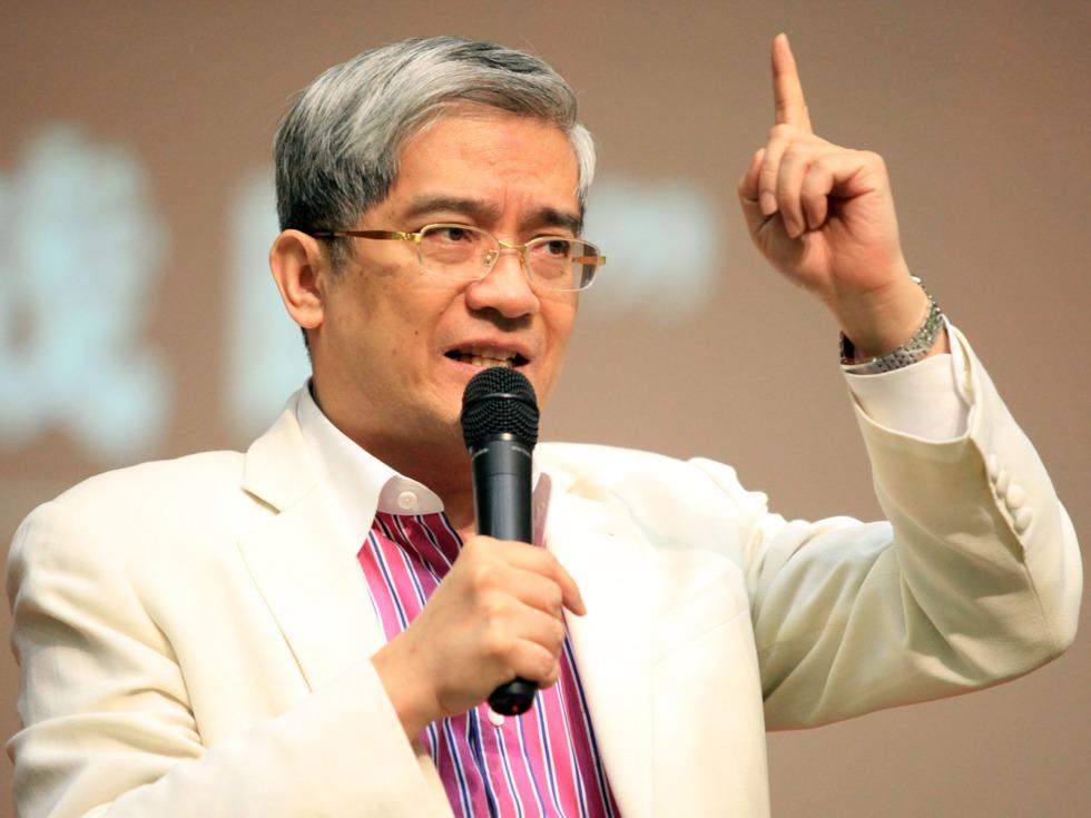 郎咸平:"白嫖"空姐三年,与前妻联手,让其背负900万债务