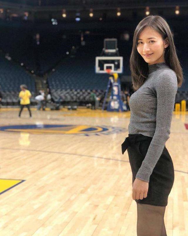 nba采访女记者有哪些(宫河麻耶，作为NBA的女记者，符合你生活中的女神形象吗？)