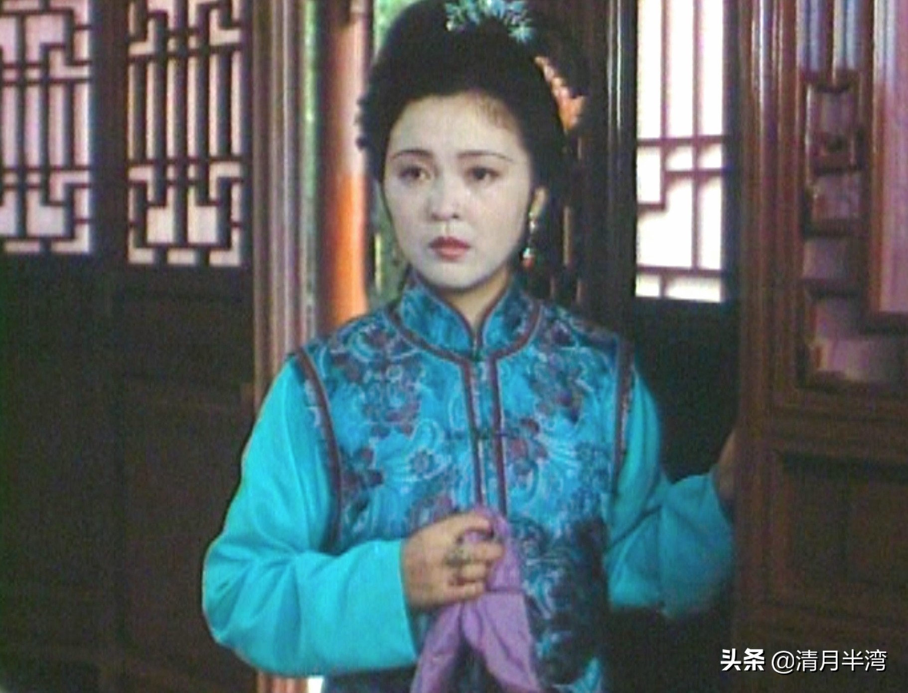 北影版《红楼梦》40位美人集锦，耐看不撞脸，打酱油的都惊鸿一瞥