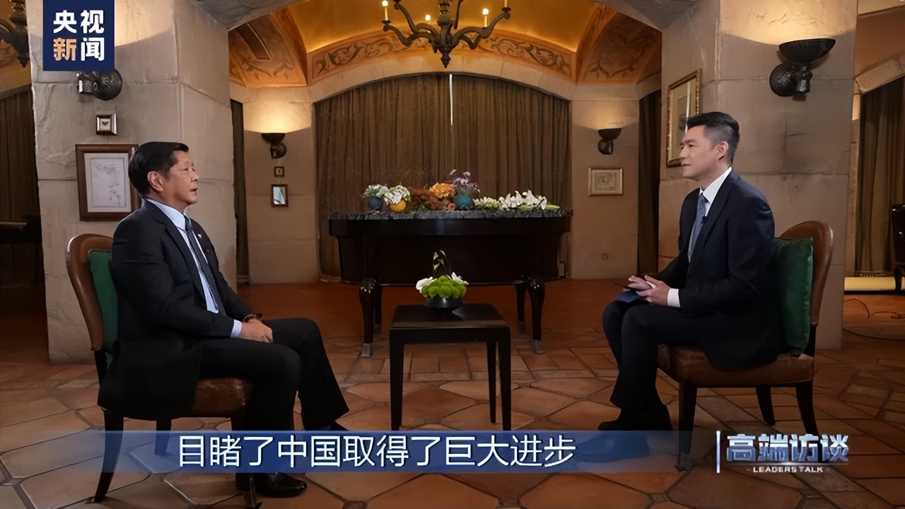 菲律宾现任总统，菲律宾现任总统照片