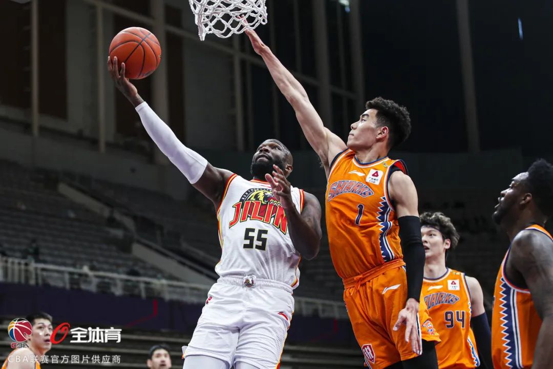 CBA-31 吉林九台农商银行118-108战胜上海久事