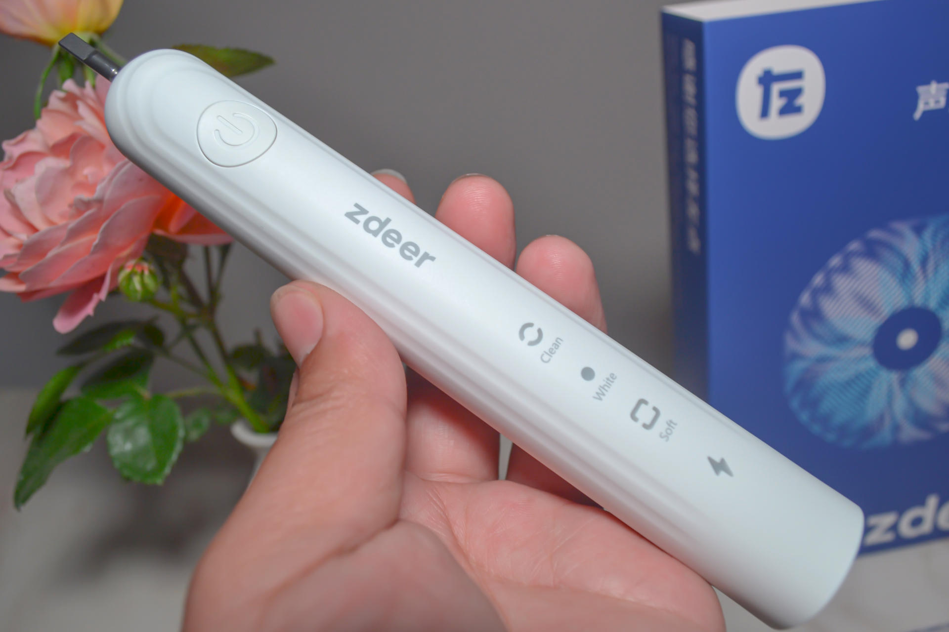 zdeer左点声波电动牙刷 为爱呵护牙齿健康