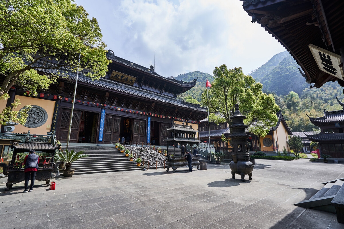 不输嵊州、慈溪，杭绍旁边的这座好逛又好吃的小城更值得推荐