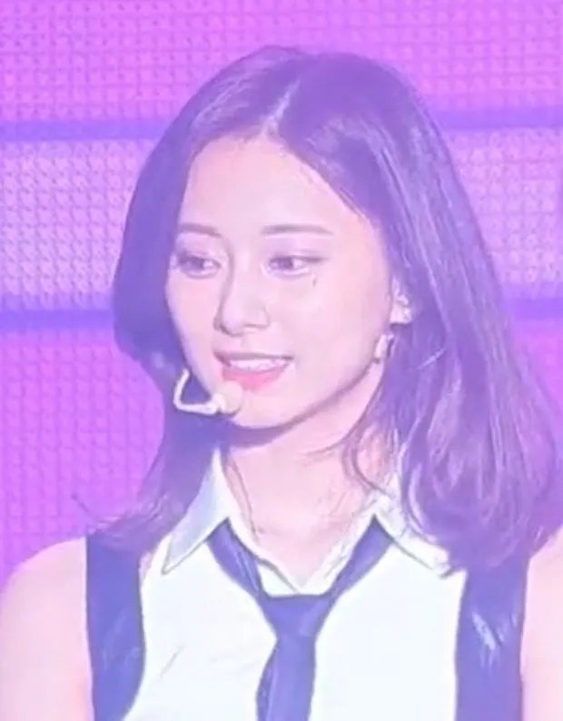 子瑜美貌引热议,令韩网疯狂;刘在石再获大赏,共计18次