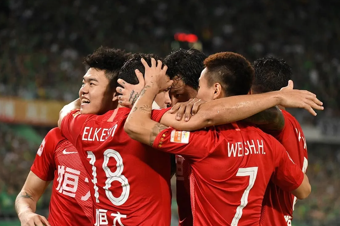 广州恒大足球俱乐部(4-1！新恒大正式亮相 三连胜，3场轰7球火力太猛，中场核心或留队)