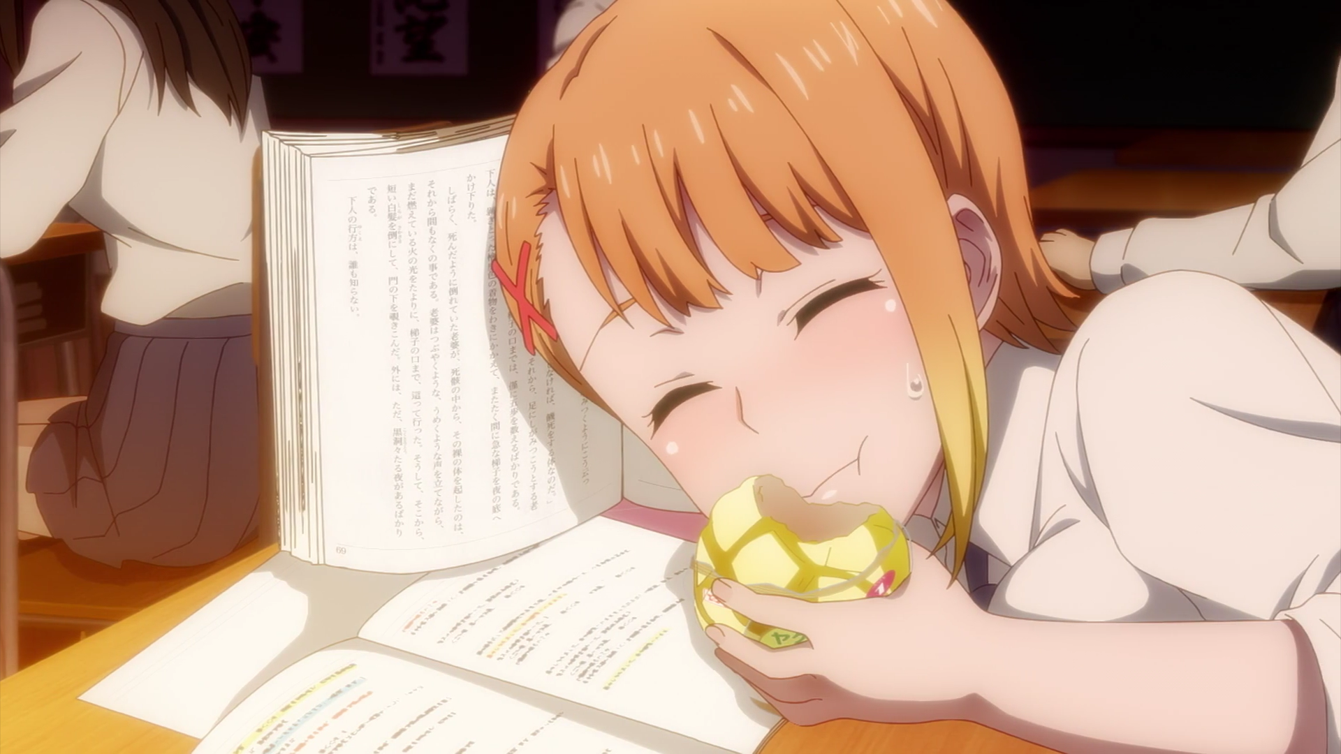 华的身体每况愈下,需要每天不断地吃东西才能抵抗老师的母亲这只鬼怪