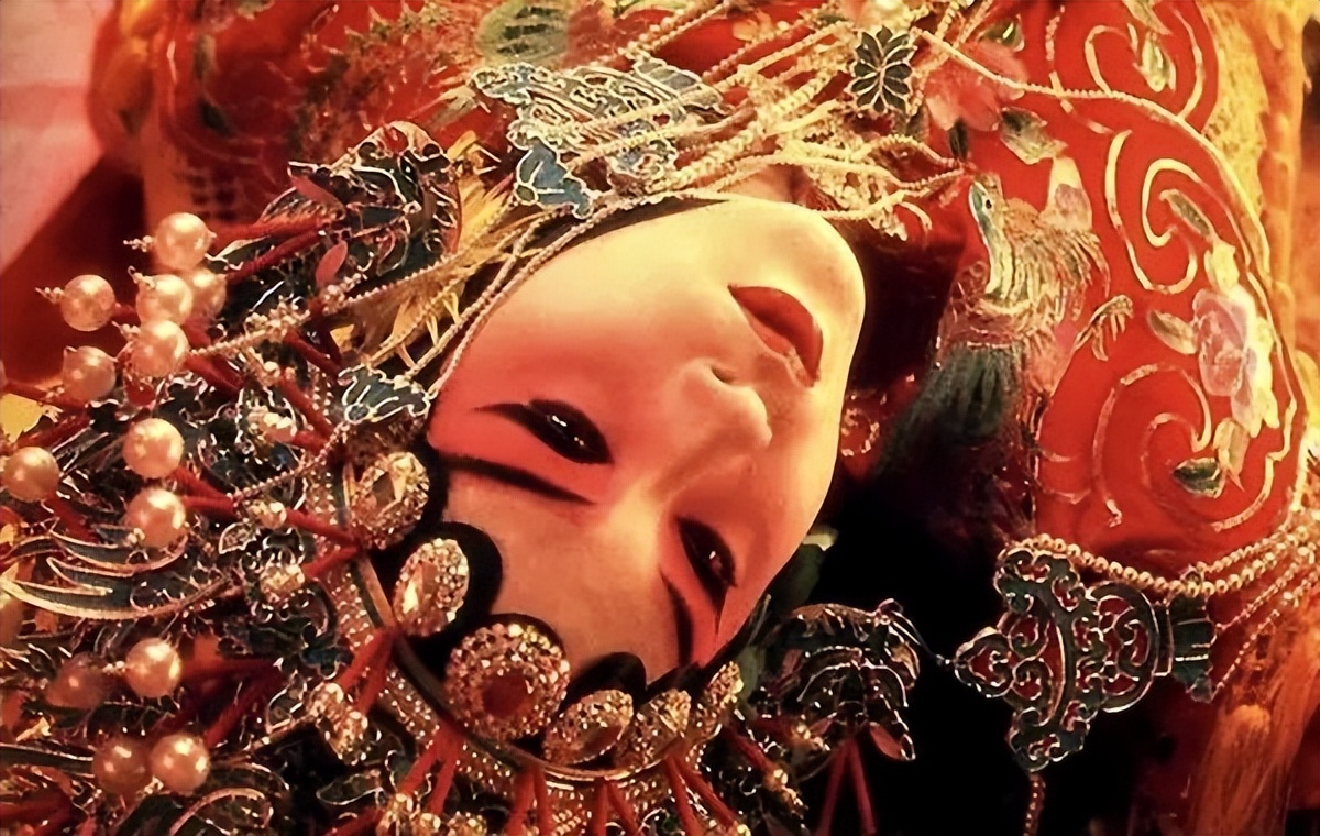 重温电影《霸王别姬》：为风华绝代的张国荣而流泪