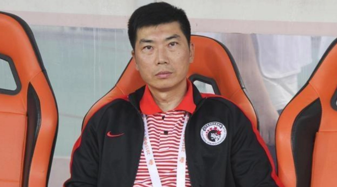 当足球助教应该懂什么（进入国足辅助李霄鹏的十五位助教）