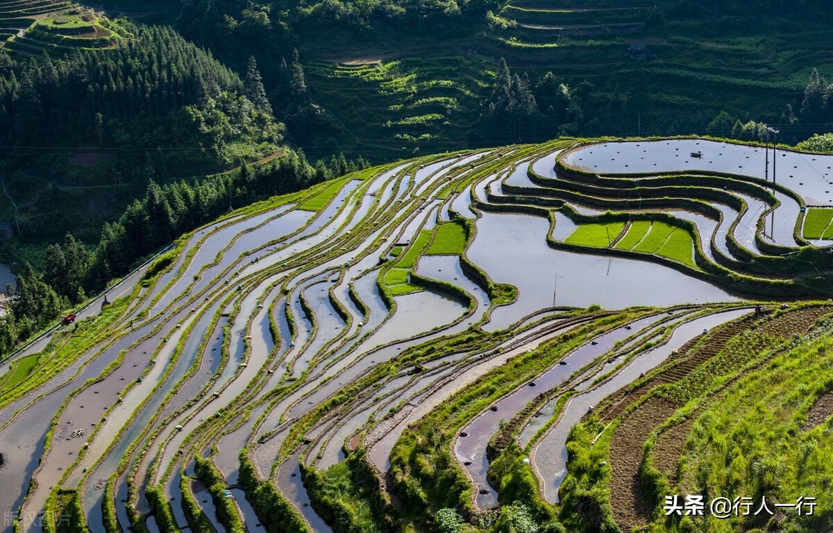 贵州必去十大景点（贵州必去十大景点排名榜图片）