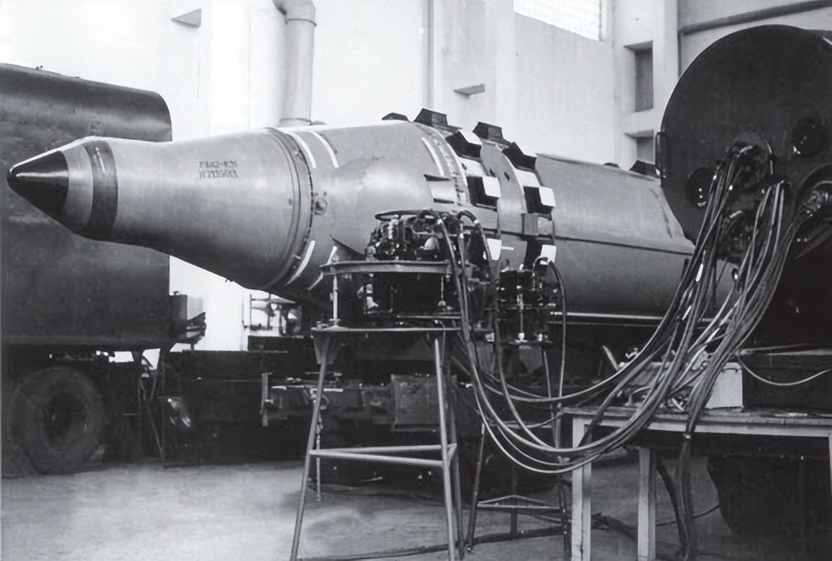 ���Խ��Խ��ӥ��21���ۺ��������ط����������ܲ�����̬��