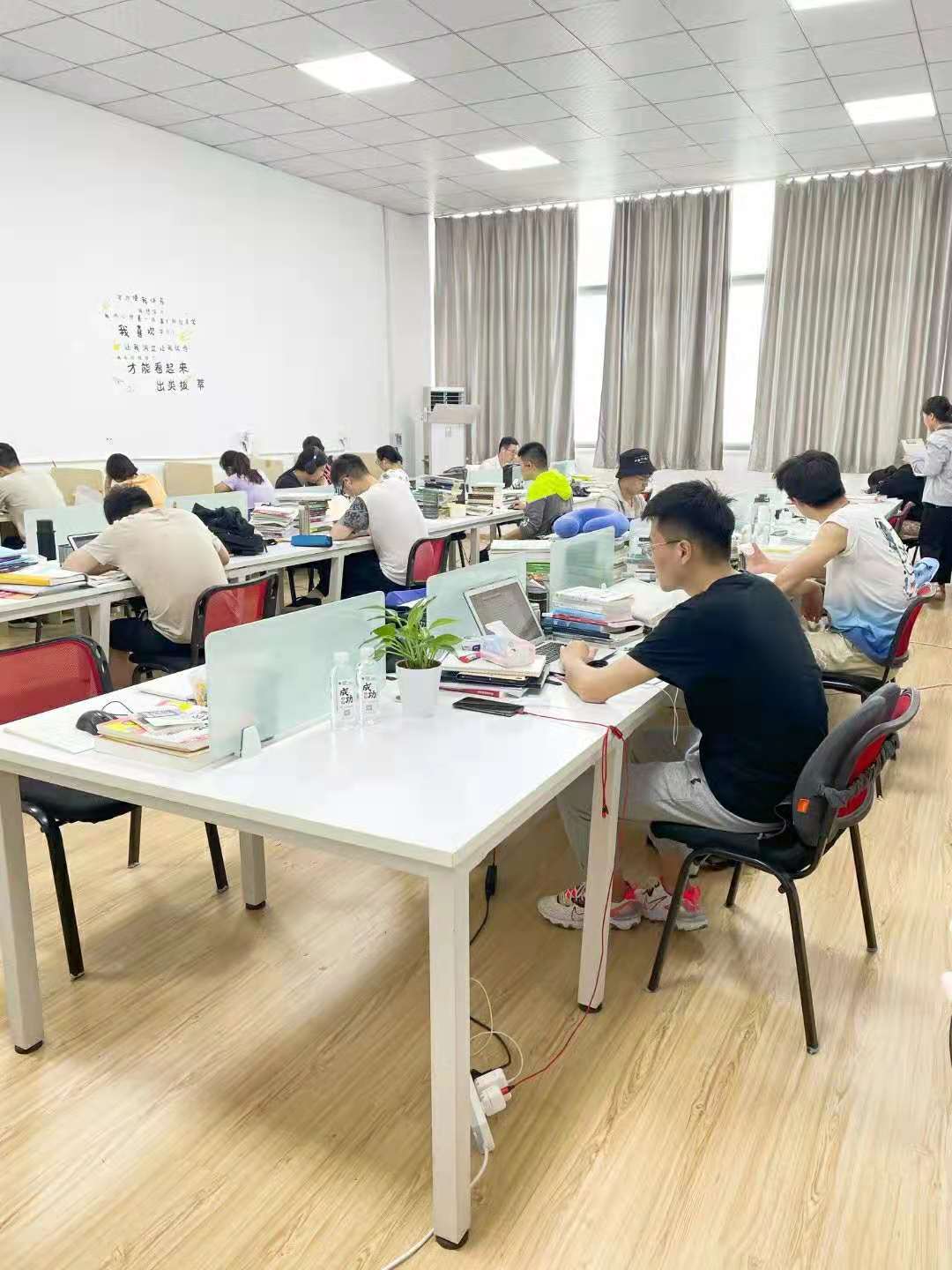 二战考研，如何选择适合自己的寄宿考研学校？