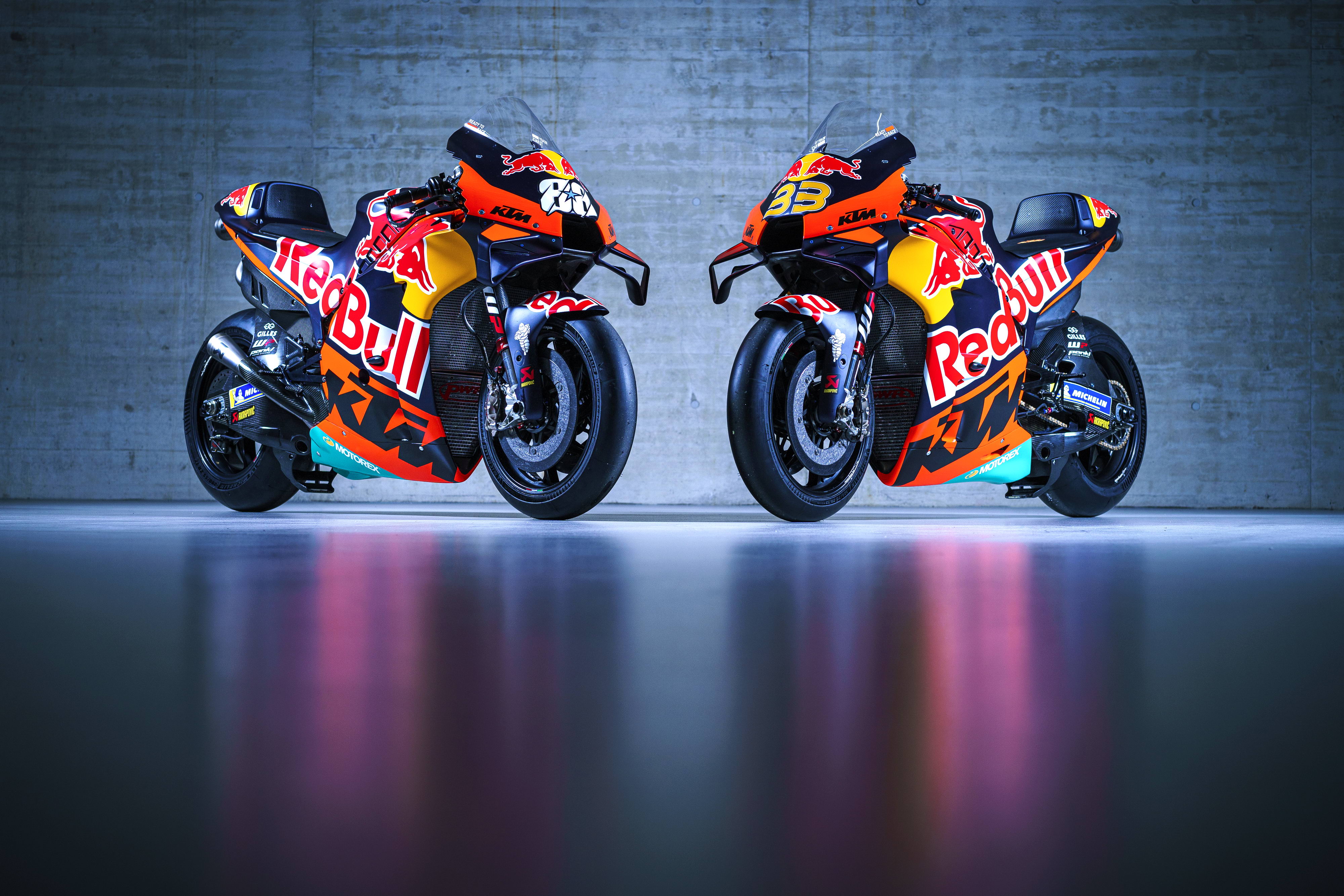 赛车rc比赛(MotoGP 2022：KTM MotoGP 红牛车队的 RC16 赛车)