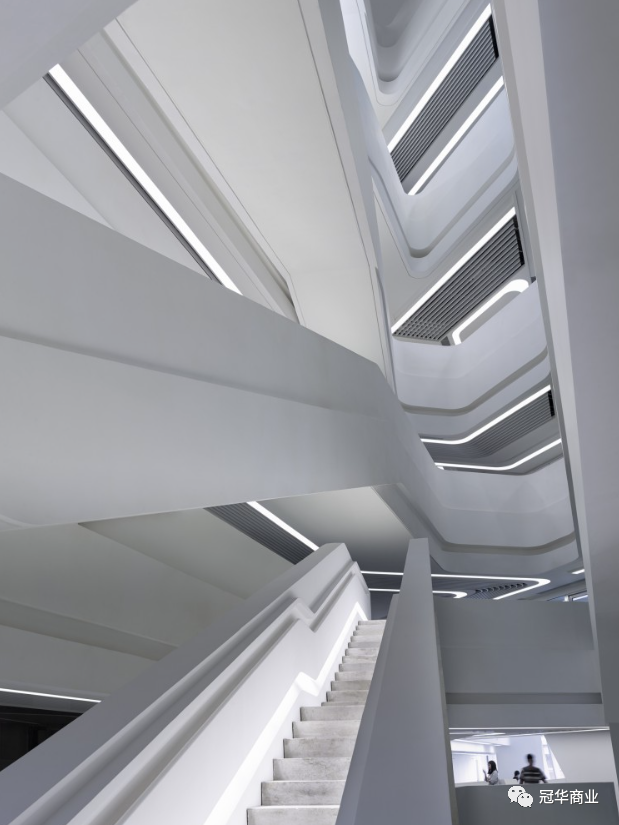 「冠华商业 · 建筑大观系列」香港理工大学 · 赛马会创新楼