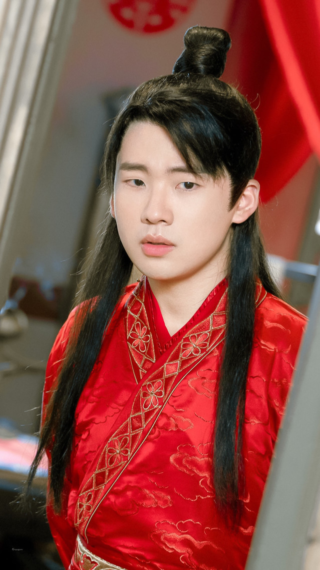 给父母长脸的7位"星二代",有人成顶流,有人成国家一级演员