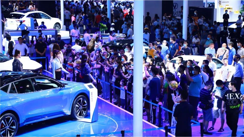 8大主題活動(dòng)！全家去重慶車展沉浸式看車玩車
