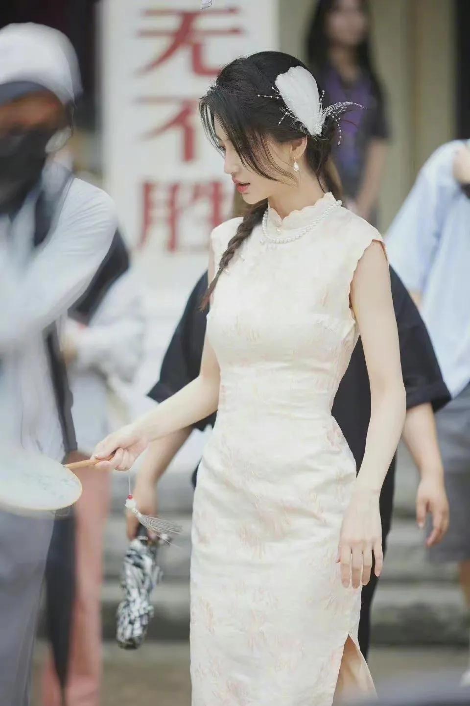 盘点各大女明星穿旗袍的样子？谁是你心中的旗袍天花板？