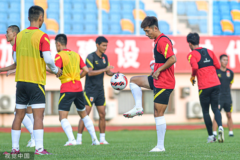 国足vs韩国历史战绩（国足东亚杯历史战绩：男足两度夺冠 对韩国13战仅1胜）