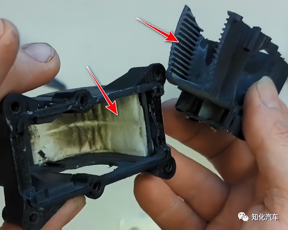 哇，我们拆开特斯拉2代Pyrofuse，并引爆它！​
