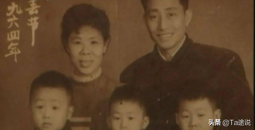 26岁法国女孩爱上中国已婚男人，单身苦等55年后，83岁嫁给心上人