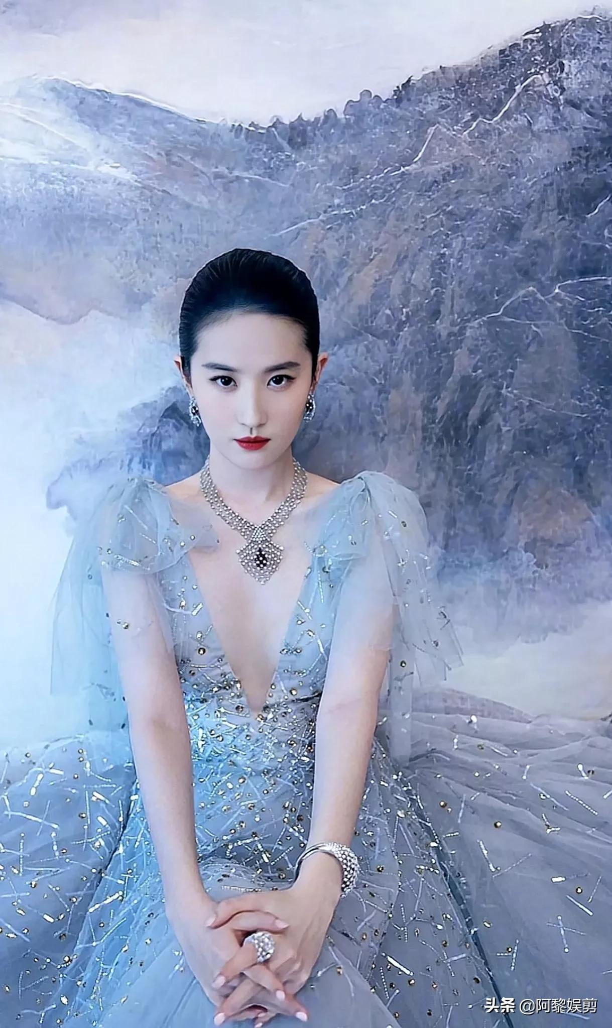 刘亦菲的这身装扮太漂亮了