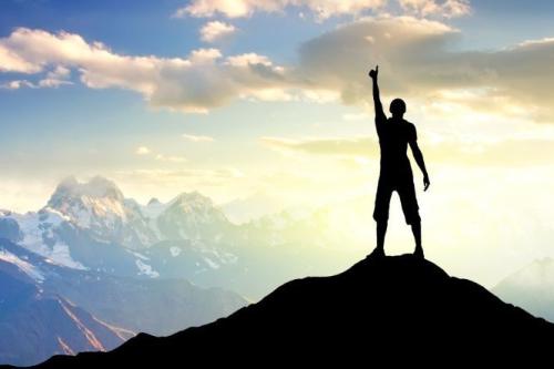 除了生死,其他都只是擦伤,人在低谷时,一定不要精神破产