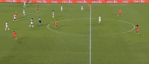 欧国联-荷兰4-1客胜比利时 卢卡库伤退 德佩双响邓弗里斯进球